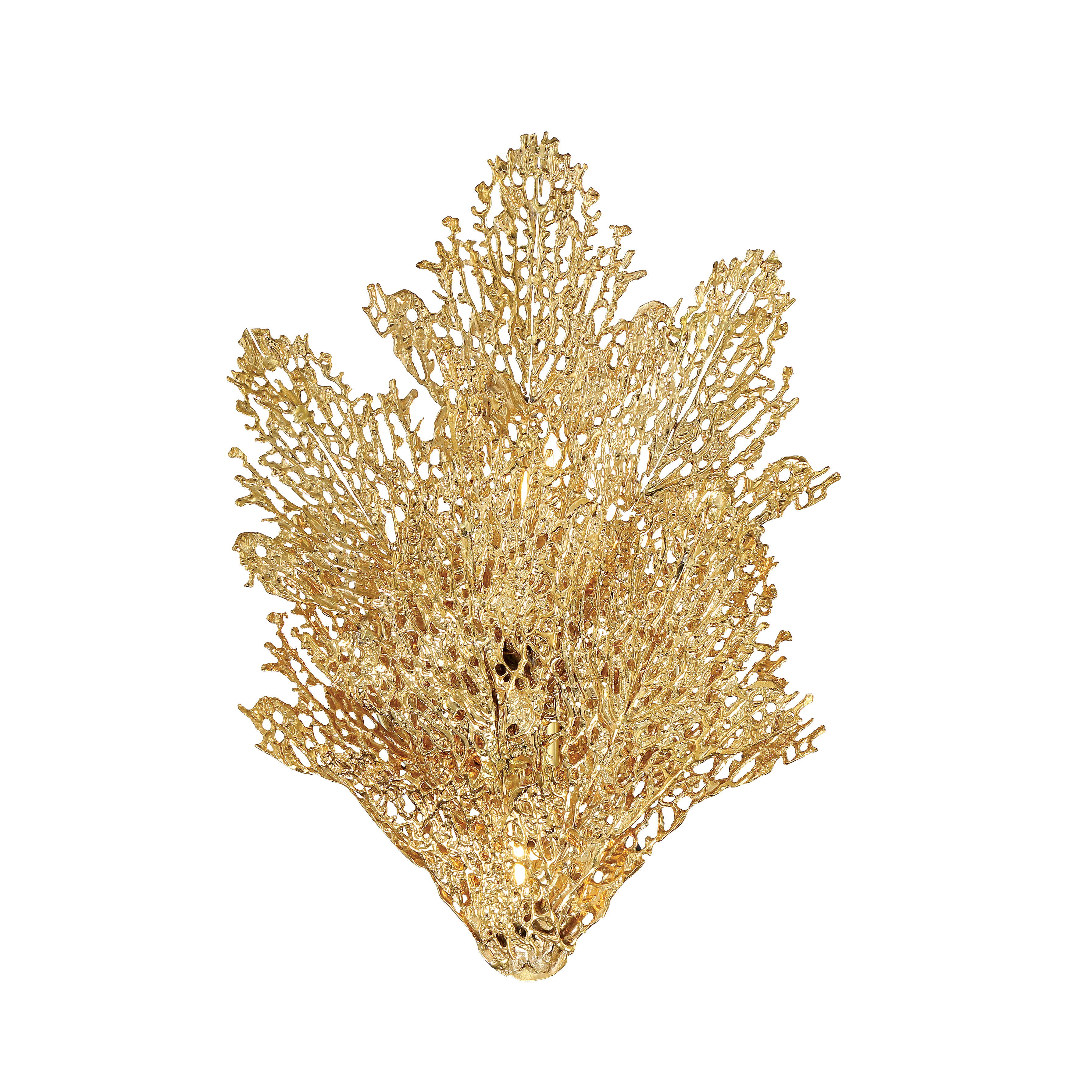 The Evergold wall sconce combines luxurious India Gold and Vintage Brass finishes with contemporary design. Its compact 8.25" width makes it ideal for smaller spaces while delivering 560 lumens of dimmable light.